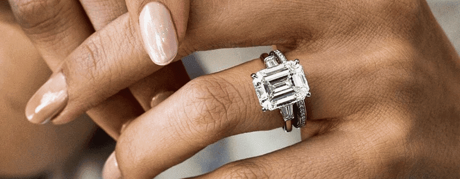 diferencia entre anillo de compromiso y anillo de matrimonio